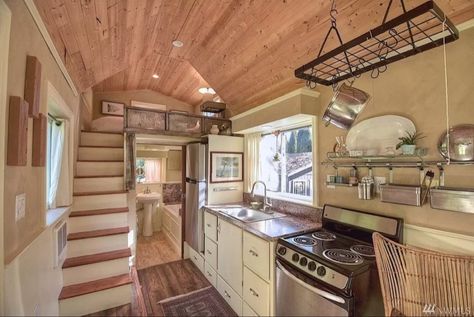 Beautiful Tiny House with Luxury Bathtub in Olympia for $65k Tiny House Bathtub, Converted Shed, Luxury Bathtub, Tiny House Luxury, Olympia Washington, Tiny House Plan, Tiny Cabins, Tiny Houses For Sale, Horse Trailer