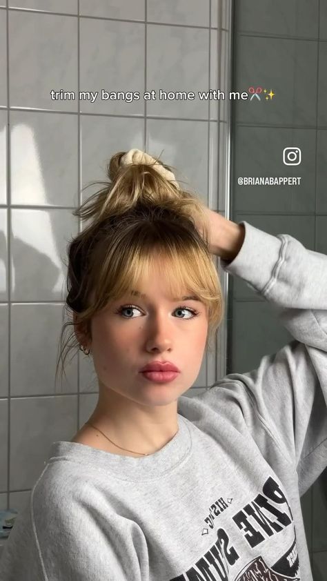 #style #summer #ideas #instagram #hair #hairstyles Wispy Bangs Round Face, Hair Styels, Curly Hair Videos, Hair Streaks, Hair Trim, Short Hair Tutorial, Hair Affair, Hair Up Styles, Hair Laid