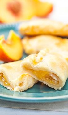 "Peach Empanadas" using a BLENDTEC... A simple pastry dough that is great for sweet fillings such as peaches, pears, cinnamon and raisins, apples and more. - See more at: http://www.blendtec.com/recipes/peach_empanadas?utm_source=Blendtec+Recipe+Emails&utm_campaign=1d0629d12b-Peach_Empanadas_9_10_2013&utm_medium=email&utm_term=0_8c09bd62ec-1d0629d12b-216107421#sthash.0wFv85qa.dpuf Peach Empanadas, Glazed Peaches, Blendtec Recipes, Fruity Treats, Empanadas Recipe, Blender Recipes, Peach Recipe, Pastry Dough, Yummy Sweets