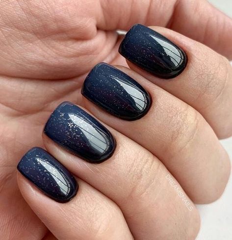 17 Stylish Dark Winter Nail Colors for 2023-2024 - thepinkgoose.com Wine Nail Color, January Nail Colors, Dark Color Nails, Nail Dipping Powder Colors, Winter Nail Colors, Dark Nail Designs, Spirit Fingers, Winter Nail Polish, Dark Blue Nails