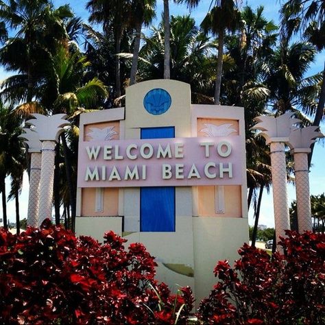 Welcome To Miami Sign, Miami Sign, Space Branding, Florida Baby, Miami Nights, Miami Vacation, 2023 Aesthetic, Moving To Miami, Miami Night