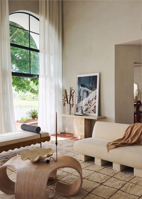 Sarah Sherman Samuel - focused at the intersection of interiors, architecture, art, and product development Villa Interiors, Sarah Sherman, Sarah Sherman Samuel, Spanish Villa, Pick A Seat, Spanish Revival, Living Room Inspo, Architect Design, Interior Design Inspiration