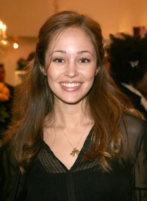 Hallmark Actors, Autumn Reeser, Minka Kelly, Celebrity Look Alike, Wedding Veil, Country Wedding, Singers, Hallmark, Most Beautiful