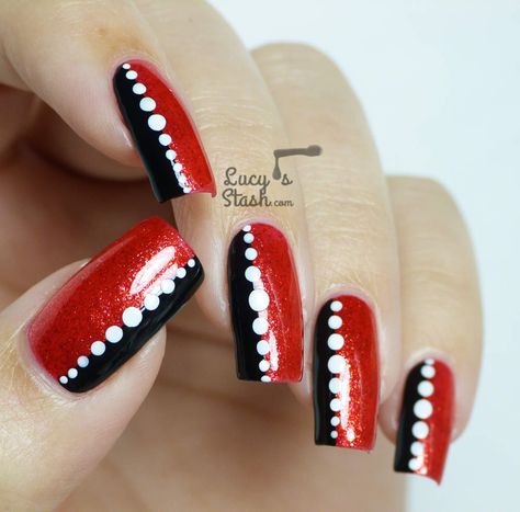 Red And Black Nail, Luv Nails, Chic Nail Designs, Nail Makeup, Red Nail Art, Valentine Nail Art, Black Nail Art, Finger Nails, Wardrobe Wishlist