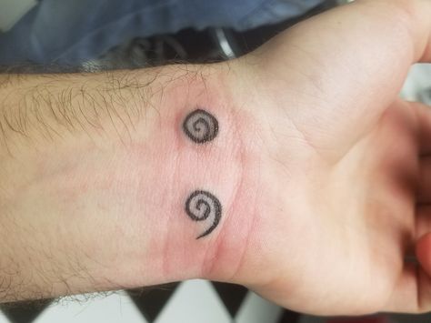 Tim Burton Coraline Tattoo, Tim Burton Tattoo Ideas Small, Tim Burton Tattoo Small, Tim Burton Inspired Tattoos, Tim Burton Tattoo Ideas, Tat Sketches, Coraline Tattoo, Tim Burton Tattoo, Thumb Tattoos