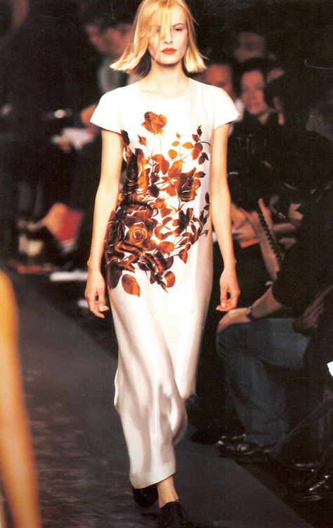 Dries Van Noten white dress with orange flowers — fall 1995 | V A N II T A S White Tshirt Outfit, Iconic 90s, Dresses 2022, Satin Kimono, Free Falling, 90s Vibes, Embroidery Fashion, Tshirt Outfits, Dries Van Noten