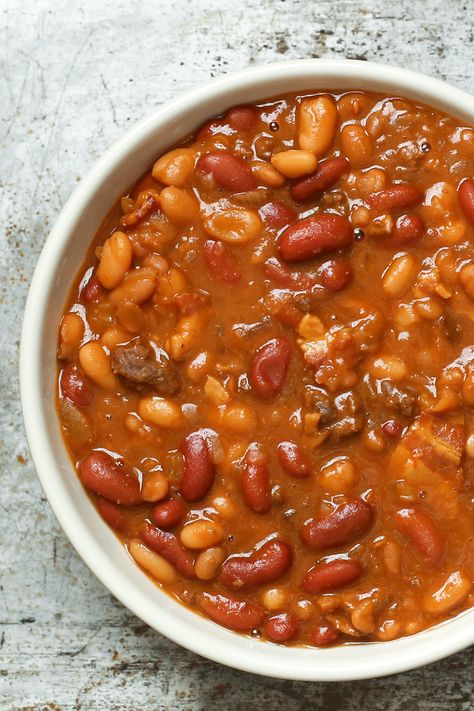 The BEST Slow Cooker Baked Beans from Food Bloggers found on SlowCookerFromScratch.com Bake Beans, Slow Cooker Baked Beans, Best Baked Beans, Slow Cooker Baking, Picnic Recipes, Baked Bean Recipes, Summertime Recipes, Family Bbq, Crockpot Cooking