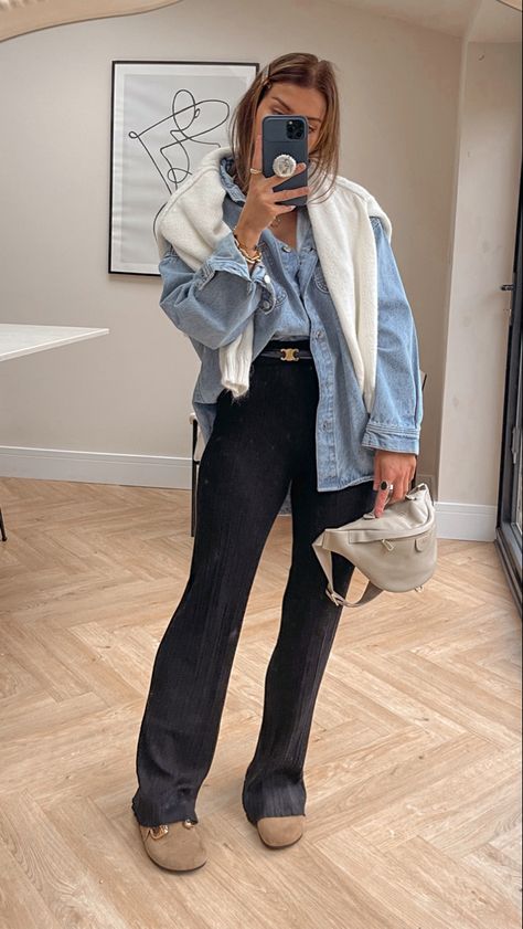 Lazy Blazer Outfit, Denim In Winter, Celine Sweater Outfit, How To Style Celine Belt, Clog Outfits Winter, Denim Clogs Outfit, Sweater And Belt Outfit, Ganni Jeans Outfit, Outfits With Knitted Sweaters