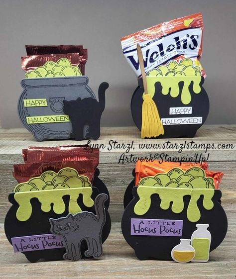 Halloween Treat Favors Halloween Treat Boxes, Halloween Potions, Mail Carrier, Spooky Treats, Halloween Artwork, Candy Crafts, Candy Holder, Treat Gift, Halloween Treat