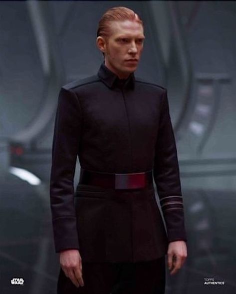 Imperial Officer, General Hux, Sith Empire, Domhnall Gleeson, Star Wars Men, Star Wars Ships, Star Wars Images, Star Wars Poster, Star Wars Fandom