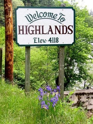 The Old Post Road: Great Hikes Around Highlands and Cashiers, NC Highlands North Carolina, Cashiers Nc, Highlands Nc, Private Car, North Carolina Travel, Western Nc, Nc Mountains, North Carolina Mountains, North Carolina Homes