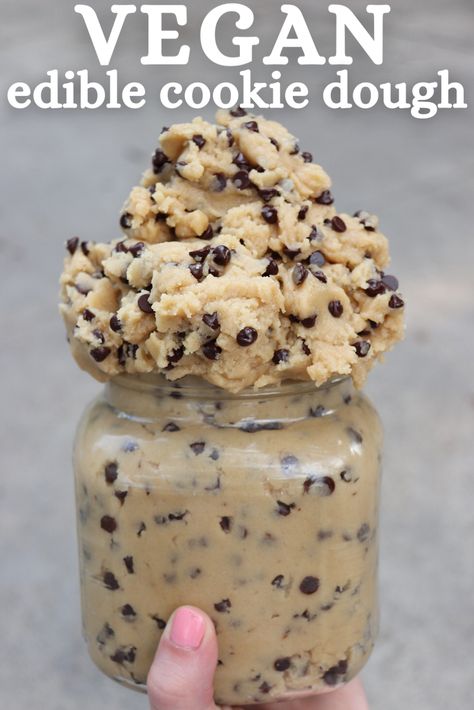 Vegan Edible Cookie Dough, Vegan Cookie Dough Recipe, Vegan No Bake Cookies, Cookie Dough Vegan, Edible Chocolate Chip Cookie Dough, Edible Cookie Dough Recipe, No Bake Cookie Dough, Vegan Cookie, Vegan Cookie Dough