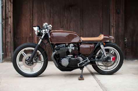 Honda "Chocolate" CB 750. An inspiration to my upcoming Honda cx500 "Monica" Honda Cafe Racer, Cb 750 Cafe Racer, Cb750 Cafe, Cb750 Cafe Racer, Soichiro Honda, Best Motorbike, Moto Cafe, Motos Honda, Cafe Bike