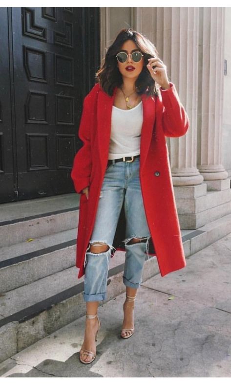 Fashion Fall Fashion Coats, 일본 패션, Trening Fitness, Red Coat, Pinterest Fashion, Mode Inspiration, Winter Fashion Outfits, Style Outfits, Outfits Casuales