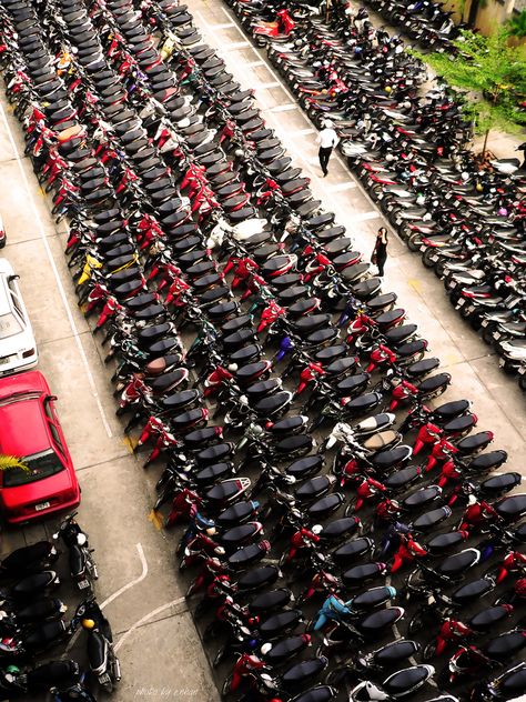 Motorcycle/motorbike parking in Sai Gon, Vietnam Motorcycle Parking, Vietnam Ho Chi Minh, Good Morning Vietnam, Beautiful Vietnam, Angkor Thom, Saigon Vietnam, Ha Long Bay, South China Sea, Fun Shots