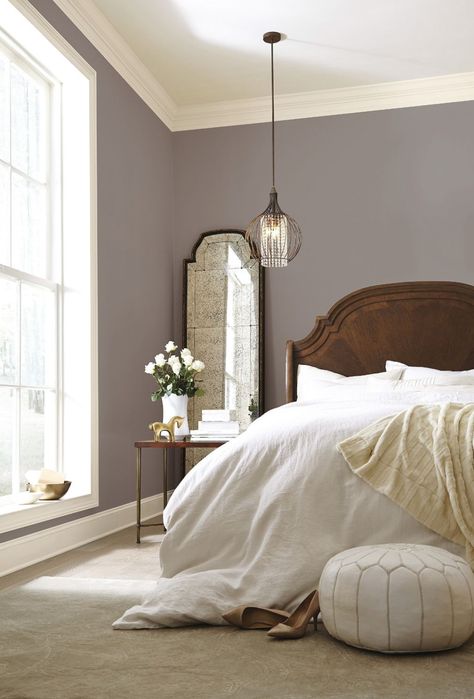 Apparently, THIS is the brand new 'Colour of the Year' for interiors Sherwin Williams Poised Taupe, Taupe Paint Colors, Små Rum Lidt Plads, Bedroom Paint Colors Master, Taupe Walls, Cabinets Painted, Gray Kitchen, Bedroom Wall Colors, 아파트 인테리어