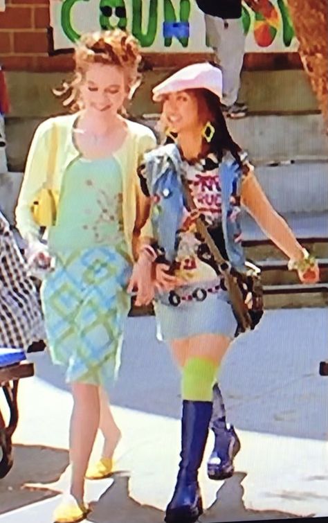 Stuck in the Suburbs (2004) Brenda Song - Danielle Panabaker - 2000s fashion style outfit disney channel y2k Stuck In The Suburbs Outfits, 2000s Disney Channel Outfits, Disney Channel Outfits, Stuck In The Suburbs, 2000 Fashion Outfits, Real Y2k, 2010 Outfits, Random Clothing, Channel Outfits