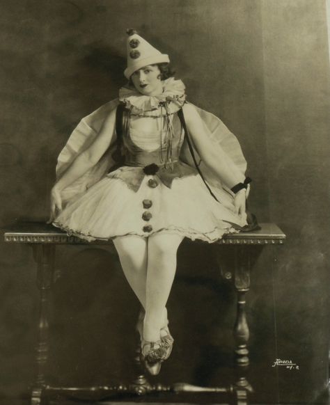 Ballet Sleeping Beauty, Famous Ballet Dancers, Pierrot Costume, Sleeping Beauty Ballet, Old Circus, Circus Outfits, Pierrot Clown, Circus Aesthetic, Vintage Ballet