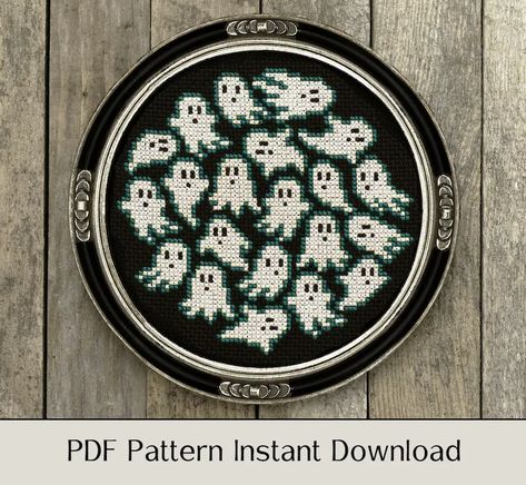 Ghost Cross Stitch, Cross Stitch Sampler Patterns, Cross Stitch Cross, Stitch Cross Stitch, Perler Ideas, Halloween Cross Stitch Patterns, Halloween Cross Stitches, Easy Stitch, Cross Stitch Samplers