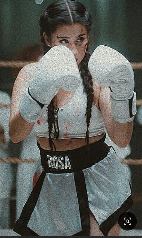 Female Boxer Aesthetic, White Boxing Gloves, Boxer Aesthetic, Crossfit Wods, Female Boxers, Dark Beauty Photography, Camila And Lauren, Boxing Girl, How To Wear A Scarf