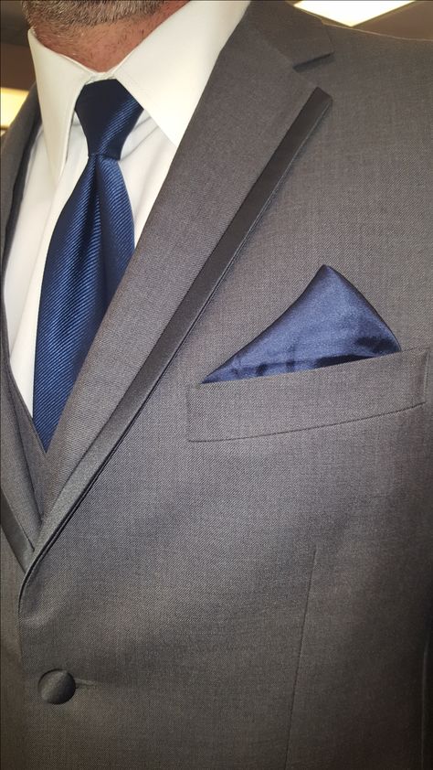 Grey Suit Blue Tie, Black Suit Black Shirt, Suits For Guys, Grey Tux, Grey Wedding Theme, Gray Groomsmen Suits, Royal Blue Tie, Groomsmen Grey, Blue Handkerchief