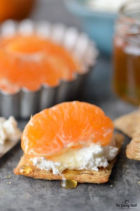 Triscuit Appetizers, Cracker Appetizers, Tangerine Recipes, Triscuit Recipes, Honey Party, Christmas Bunco, Fat Loss Meals, Creamy Honey, Citrus Recipes