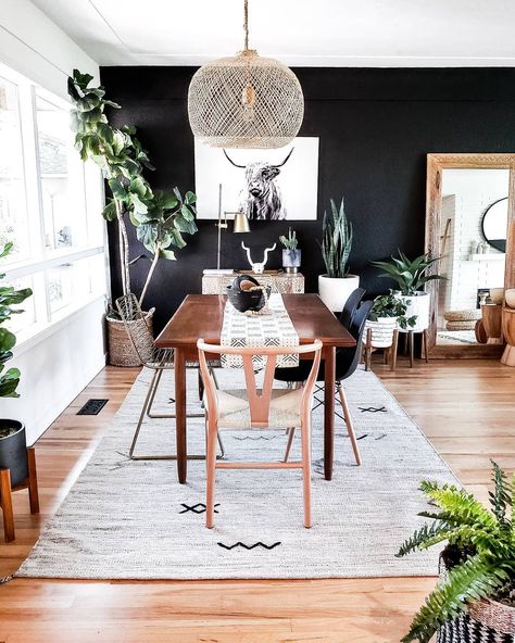 Mix Match Chairs, Open Concept Dining Room, Kitchen Dining Room Combo, Eclectic Dining Room, Boho Dining Room, Mid Century Modern Dining Room, Black Accent Walls, Eclectic Dining, Dining Room Furniture Modern