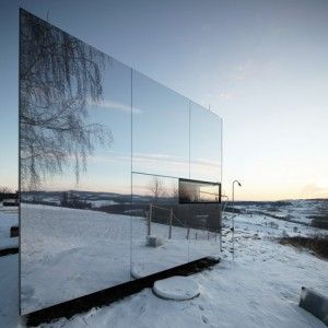 . House Of Mirrors, Modular Housing, Building A Container Home, Mirror House, 카페 인테리어 디자인, Prefabricated Houses, Portable House, Structure Design, Prefab Homes