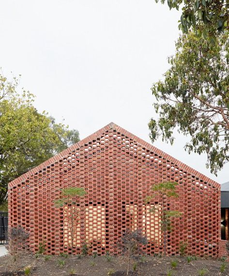 Breathe Architecture, Kaufmann House, Recycled Brick, Sustainable Building Materials, Modern Townhouse, Reclaimed Brick, Townhouse Designs, Top Architects, Casa Patio