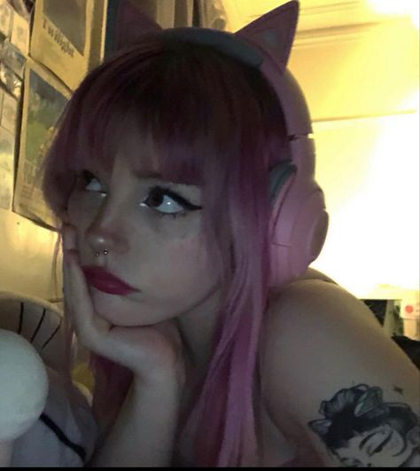 Egirl Bangs, Pink Headset, Makeup Egirl, Kawaii Aesthetic, Pink Makeup, Cat Girl, Cute Kawaii, Gamer Girl, Pink Hair