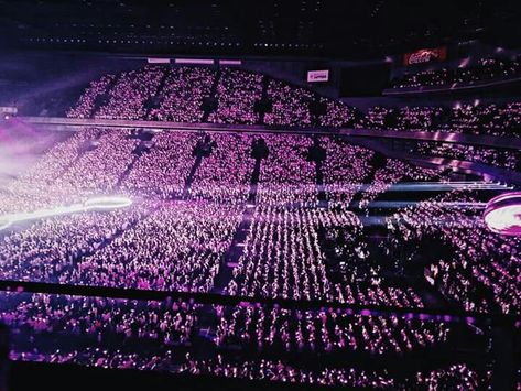 Once Twice Lightstick Ocean, Once Ocean Twice, Itzy Concert Ocean, Twice Ocean Concert, Kpop Ocean, Twiceland Zone 2, Concert Crowd, Kpop Lightstick, Fit Aesthetic