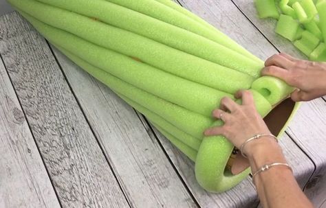 Next time you’re at the Dollar Store, grab some pool noodles and make this stunning idea for your decor! Stone Spray Paint, Backyard Chairs, Pool Noodle Crafts, Green Pool, Pool Noodle, Concrete Forms, Stone Columns, Diy Plant Stand, Pool Noodles