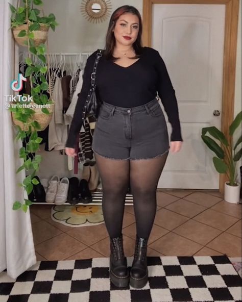 College Bar Outfit Plus Size, Plus Size Pop Punk Fashion, Grudge Aesthetics Style Plus Size, Mod Size Outfits, K Pop Concert Outfit Ideas Plus Size, Dinner And Dance Outfit, Halloween Horror Nights Outfit Plus Size, Gothic Summer Outfits Plus Size, Goth Aesthetic Outfit Plus Size