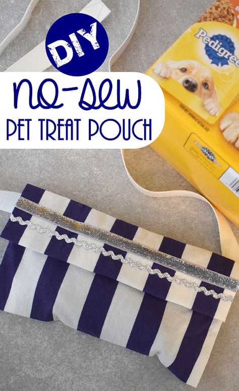 Make this DIY No-Sew Pet Treat Pouch for your dog! @walmart #PedigreeMoments #ad Diy Treat Pouch Dog, Dog Create, Puppy Training Treats, Puppy Ideas, Diy Dog Food, Tutorial Sewing, Dog Treat Bag, Pet Treat, Dog Treat Pouch