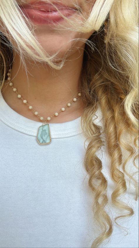 Coastal Grandma Jewelry, Mermaid Aesthetic Jewelry, Coastal Jewelry Aesthetic, Sea Necklace Aesthetic, Beachy Jewelry Diy, Mermaid Core Necklace, Ocean Jewelry Aesthetic, Seaglass Aesthetic, Beachy Jewelry Aesthetic