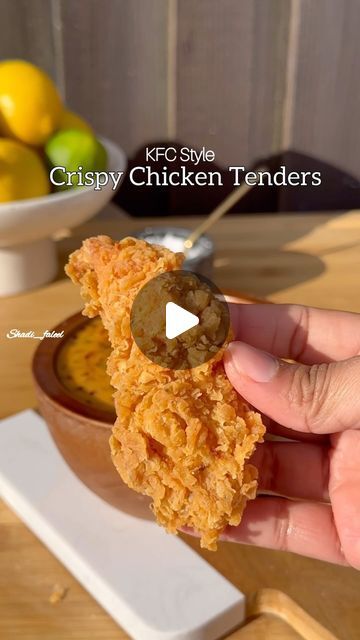 Copycat Kfc Chicken Tenders, Easy Crispy Chicken Recipes, Chicken Fry Mix Recipe, Kfc Chicken Tender Recipe, Kfc Style Chicken Recipes, Fried Chicken Recipe Tenders, Extra Crispy Chicken Tenders, Crispy Chicken Recipes Easy, How To Make Crispy Chicken