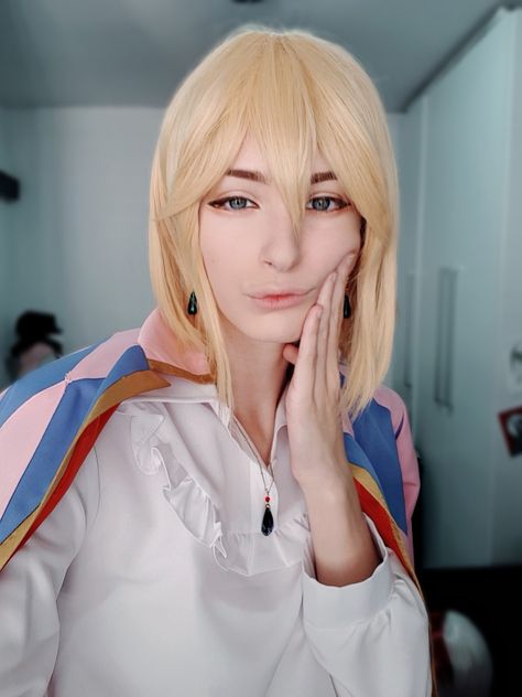 howl pendragon Howl Pendragon Makeup, Howl Pendragon Cosplay, Howl Costume, Howl Cosplay, Wig Styling Tutorial, Howl Pendragon, Howls Moving, Studio Ghibli Art, Makeup Eye Looks