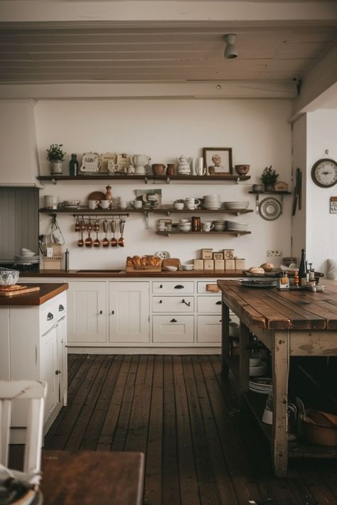 15 Tips for Creating a Moody Farmhouse Kitchen – Everyday Inspo Portugal Cottage, Old Farm Kitchen, Farmhouse Kitchen Rugs, Cozy Cottage Kitchen, Rustic Kitchens, Dream Country, Minimalist Kitchen Design, Living Room Loft, Cottage Kitchens