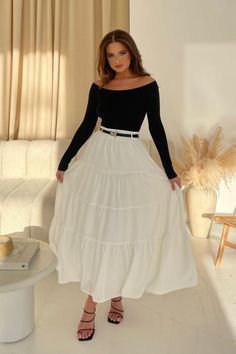 Tiered Long Skirts, Layers Skirt Outfit, White Tier Skirt Outfit, Poses With Long Skirts, Long Layered Skirt Outfit, Styling A Long White Skirt, White Long Skirts, White Layered Skirt Outfit, Midsize Long Skirt Outfit