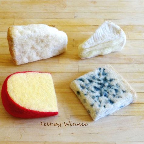 Felt Fruit, Needle Felting Diy, Felt Play Food, Needle Felting Tutorials, Homemade Toys, Needle Felting Projects, Wool Art, Felt Food, Felting Tutorials