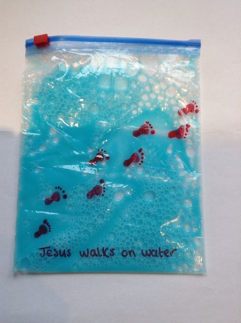 Draw footprints on Zip lock bag using sharpie marker, fill with blue gel toothpaste and a tiny drop of water. Jesus Walked On Water Craft Kids, Peter Walking On Water Craft, Peter Walks On Water Craft, Jesus Walks On Water Activity, Walking On Water Craft, Jesus Walks On Water Craft, Jesus Walks On Water, Vacation Bible School Craft, Sunday School Projects