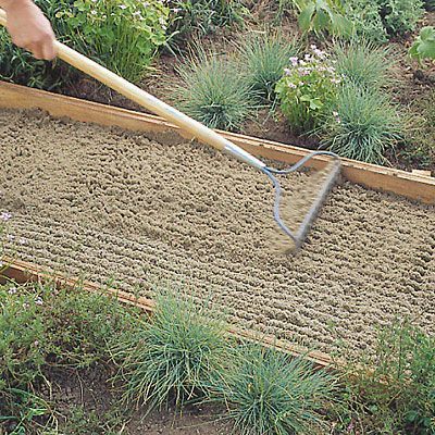 DIY Walking Path in 7 Steps Diy Walking Path, Flagstone Walkway, Flagstone Path, Backyard Walkway, Outdoor Walkway, Flower Tower, Sloped Garden, Garden Walkway, Garden Decor Ideas