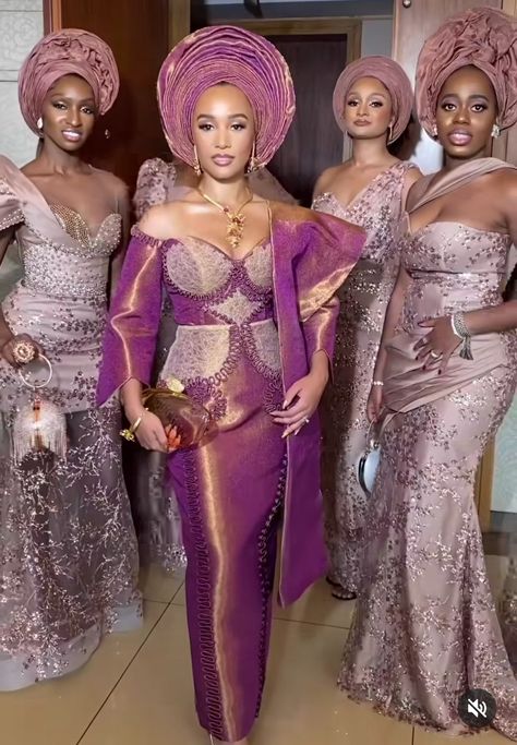 Rose Gold Asoebi, Asobi Style, Gold Asoebi, Asoebi Outfit, Peach Colour Palette, Yoruba Fashion, Aso Ebi Ankara, Nigerian Wedding Dresses Traditional, Peach Color Palettes