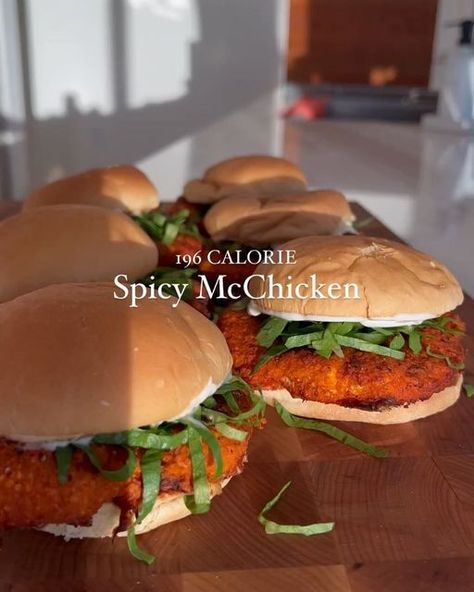 Gymrat Recipes, Mcchicken Sauce Recipe, Healthy Mcchicken, Low Calorie Mcchicken, Hot And Spicy Mcchicken Recipe, Spicy Mcchicken Recipe, Hot N Spicy Mcchicken Recipe, Volume Eating, Spicy Mcchicken