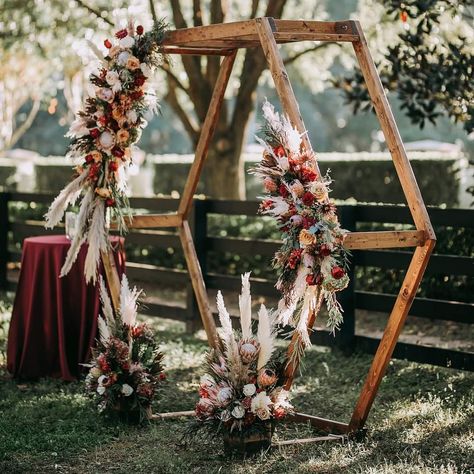 Hexagon Arches For Weddings, Creative Wedding Arch, Outside Wedding Arch, Octogon Archway Wedding, Hexagon Arbor Wedding, Pentagon Wedding Arch, Fall Wedding Altar, Wooden Hexagon Arch, Hexagon Wedding Arch Flowers