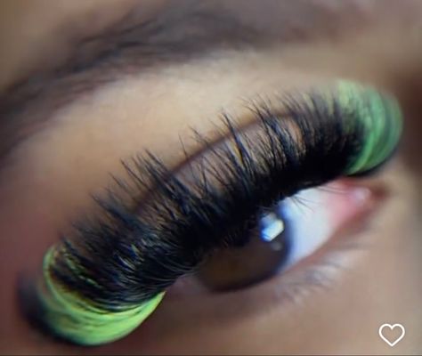 Cute Lash Extensions With Color, Cute Eyelashes, Lashes Extensions With Color, Color Lashes Extensions, Eyelash Extensions With Color At The End, Green Lashes, Green Eyelash Extensions, Lash Inspo Eyelash Extensions Color, Lash Extensions Styles With Color