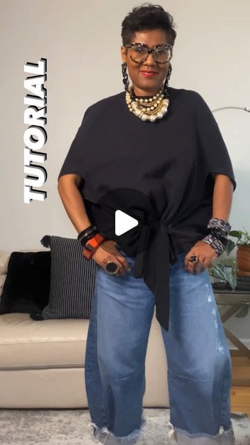 BRENDA | Content Creator on Instagram Altering Clothes Bigger, Diy Sweatshirt Ideas, Refashion Clothes Tutorial, Upcycle Clothes Diy Refashioning, Upcycle Wardrobe, Clothes Makeover, Jeans Crafts, Shirt Patterns, Sweatshirt Makeover