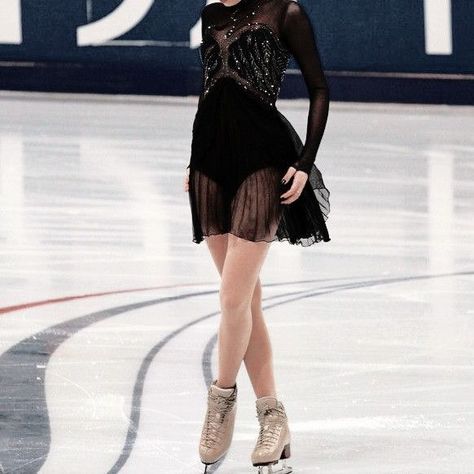 Black Figure Skater Aesthetic, Ice Skating Dresses Black, Black Ice Skating Outfit, Ice Skating Outfit Competition, Black Figure Skating Dress, Aesthetic Jasmine, Ivan Lukov, Jasmine Santos, Mariana Zapata Aesthetic