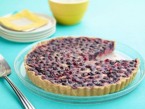 Florence Food, Lemon Tart Recipe, Tyler Florence, Blueberry Tart, Lemon Custard, Tart Dessert, Tart Recipe, Summer Dessert Recipes, Lemon Tart