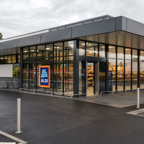 Grocery Exterior, Ripped Wallpaper, Supermarket Exterior, Stores Exterior, Super Mercado, Winter Town, Reusable Plastic Bags, Airport Shopping, Casa Club